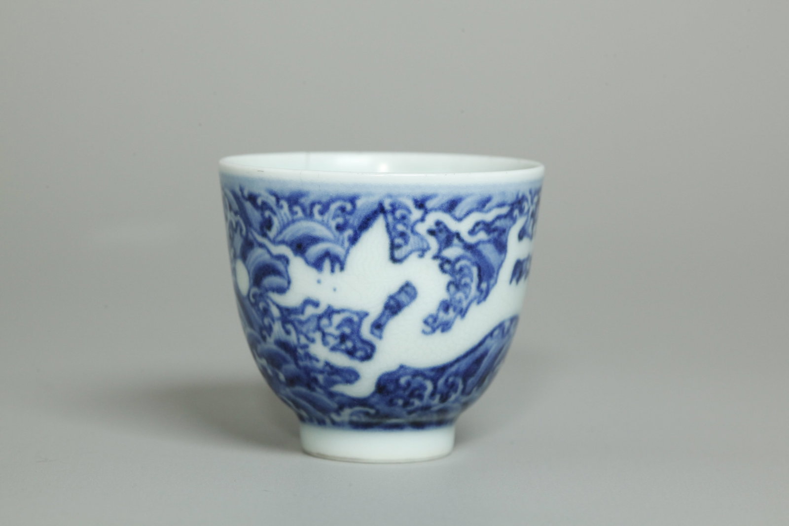 Fine Chinese Blue & White Dragon Porcelain Cup (1 of 5)