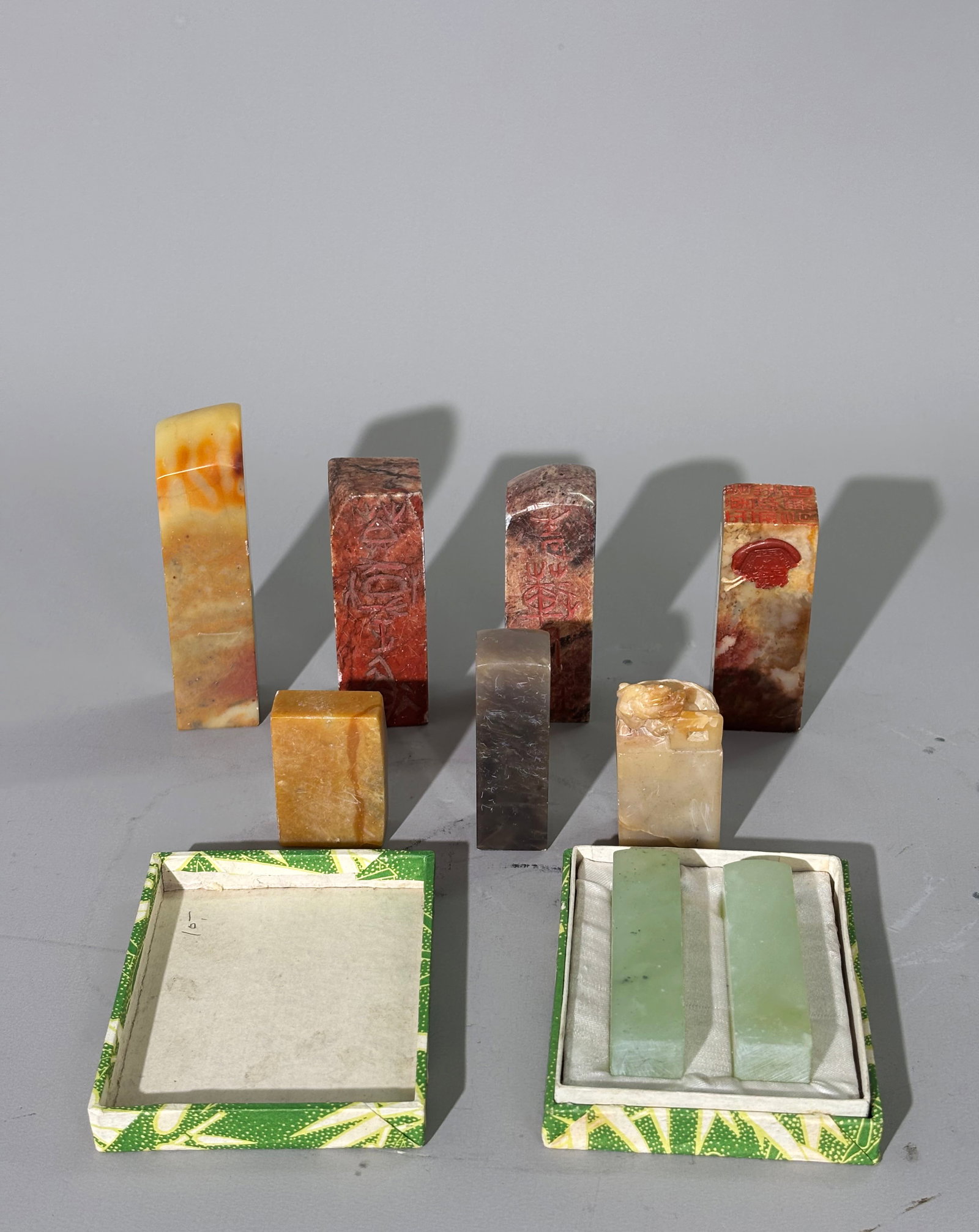 7 Chinese Shoushan Soapstone Seals; 2 Jade: 7 Chinese Shoushan Soapstone Seals, 1 mottled stone with both ends seal carved, 1 in cream with Chilong Dragon & squared ring as finial with seal face carved and 2 reddish-brown mottled stones with se