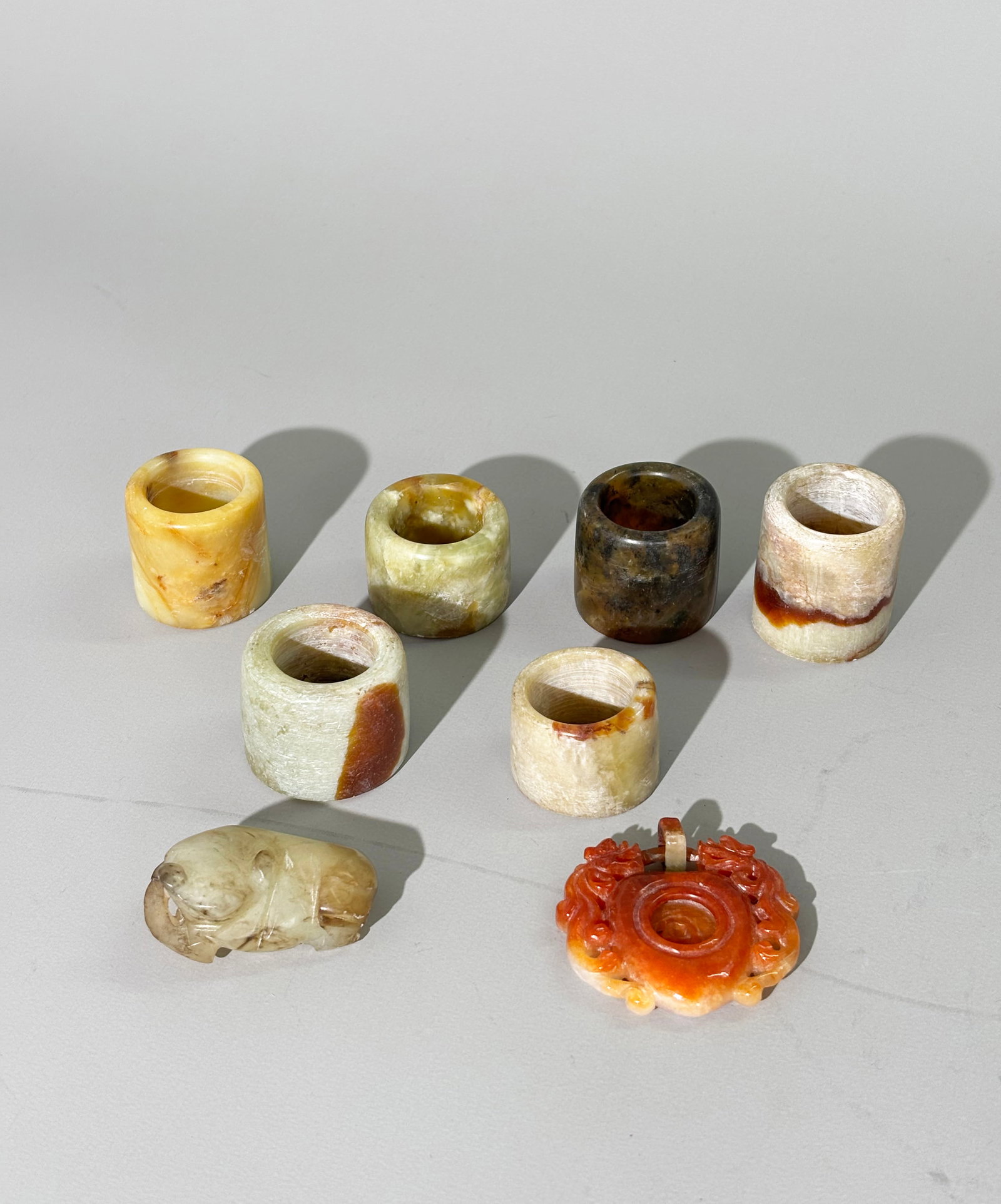 8 Chinese Jade Jadeite Hard Stone Rings Pendants (1 of 5)