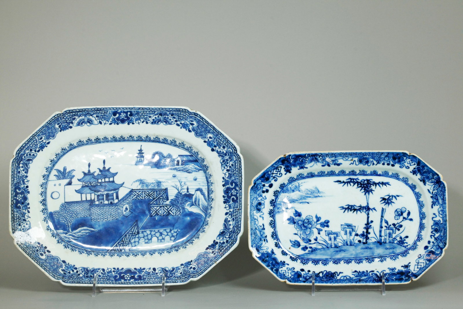 2 Chinese 18C Blue White Export Porcelain Platters (1 of 5)