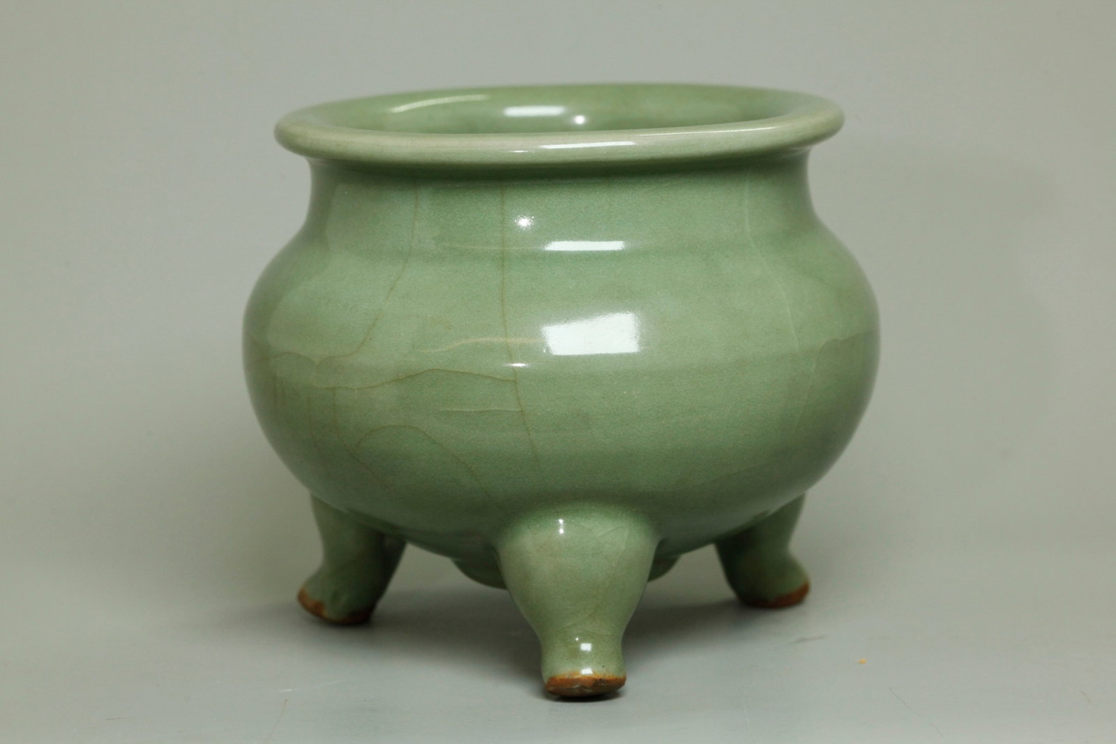 Chinese Longquan Celadon Glaze Porcelain Censer (1 of 5)