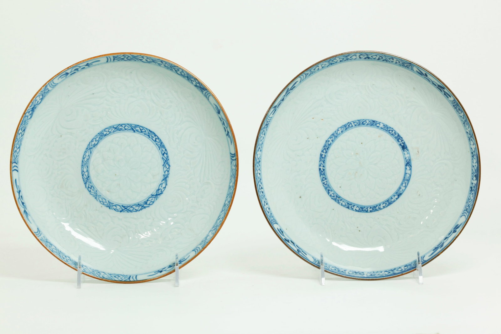 Pr Chinese Kangxi Period Porcelain Incised Plates (1 of 6)