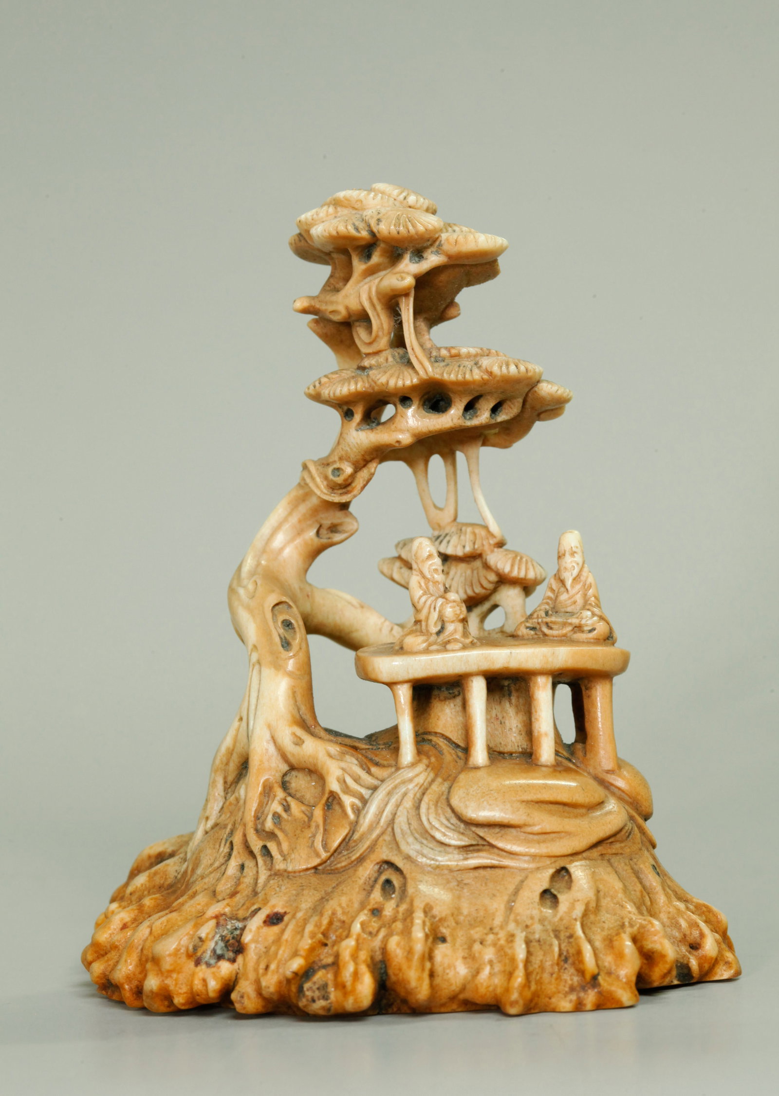 Fine Japanese Antique Stag's Horn Okimono (1 of 5)