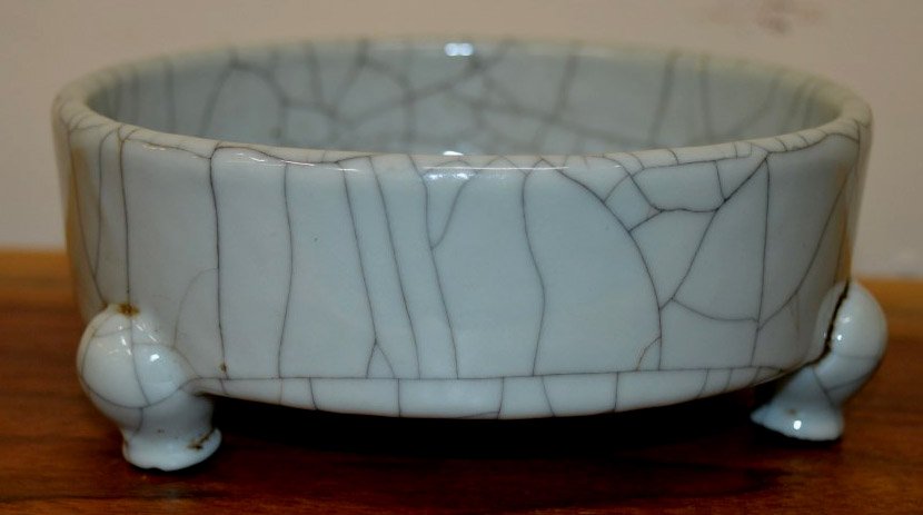 Chinese Crackle Glaze Porcelain Brush Washer: Chinese Porcelain Brush washer on three legs covered in a crackle white glaze. Dia;6.5inches (16.5cm).