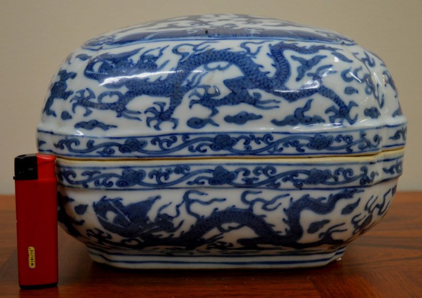 Good Old Chinese B & W Covered Dragon Box: Good Old Chinese B & W Covered Dragon Box well painted in underglaze blue with 5-claw dragons. Mark to base in underglaze blue. Ming dynasty. 9 1/2 inches square (24 cm. square). Good condition, stain