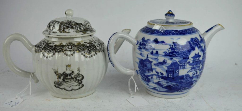 2 - 18th Century Chinese Porcelain Teapots (1 of 10)
