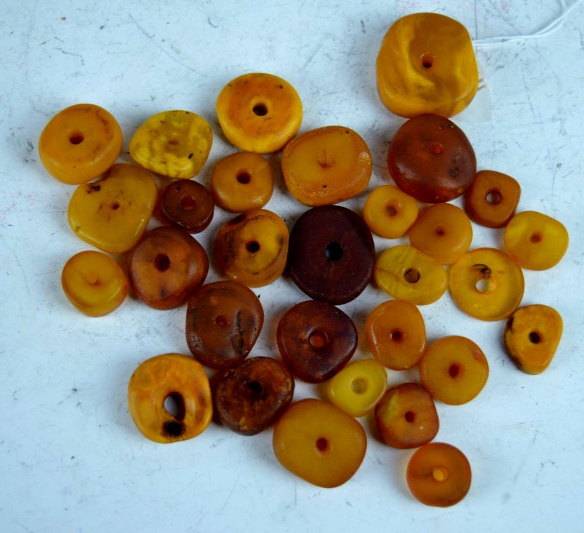 94.7 gm Chinese Assorted Butterscotch Amber Beads (1 of 7)