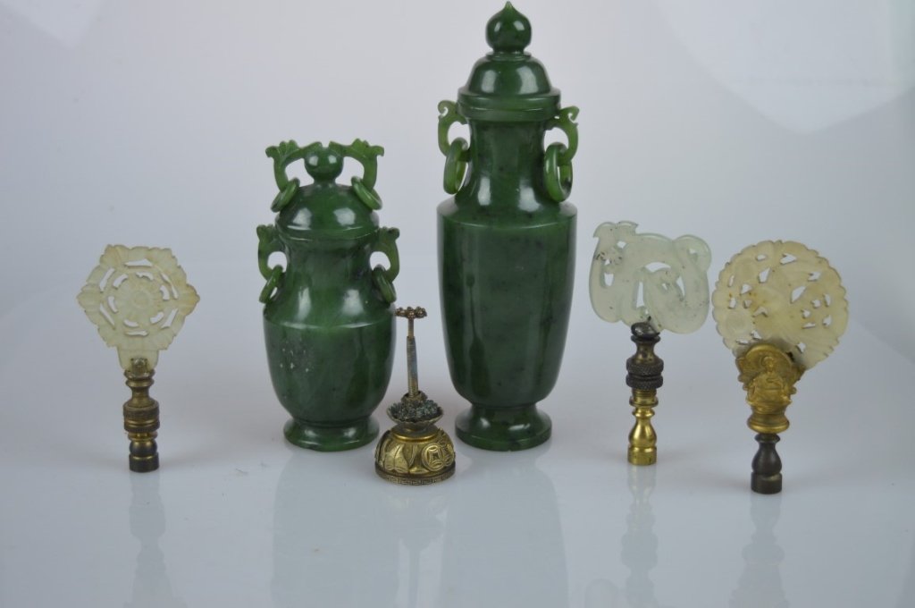 2 Chinese Green Hardstone Urns & 3 Carved Pendants (1 of 7)