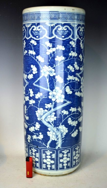 Chinese B & W Porcelain Umbrella & Cane Stand (1 of 10)