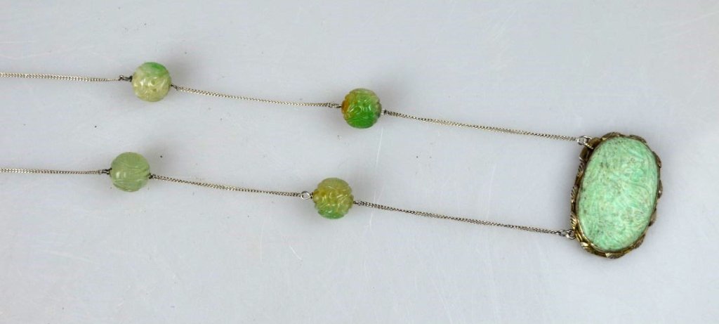 4 Old Chinese Dragon & Shou Jadeite Bead Necklace (1 of 8)