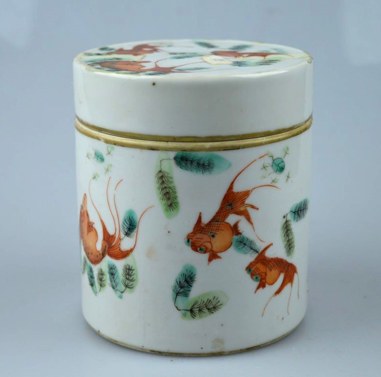 19th C Chinese Enameled Porcelain Round Box (1 of 8)