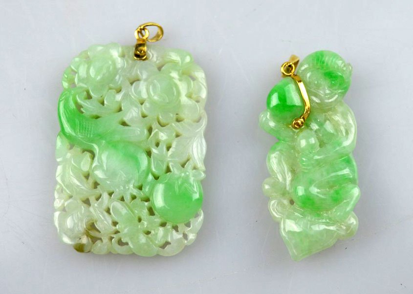 2 Chinese Carved Jadeite Pendants (1 of 7)