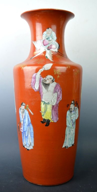 Early 20th C Chinese Enameled Porcelain Large Vase (1 of 10)