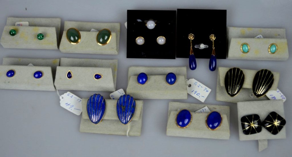 12 Pairs Earrings, the Gold Marked 14K or 585 (1 of 9)