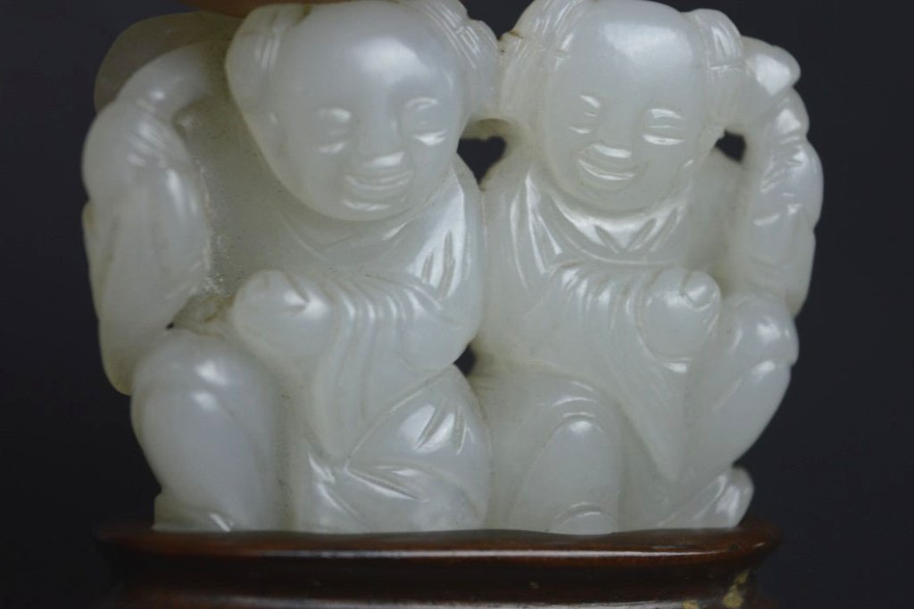 18thC Chinese Carved Very White Jade Toggle 2 Boys (1 of 9)