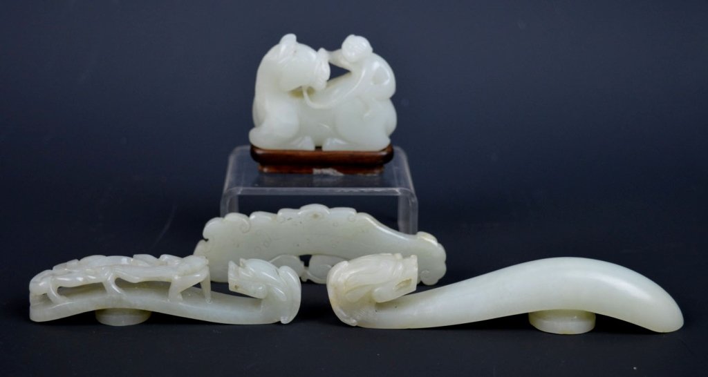 Good Group 18th C Chinese White Jade Carvings (1 of 9)