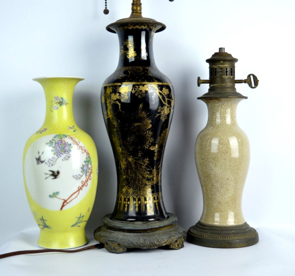 3 Chinese Porcelain Vases (1 of 9)