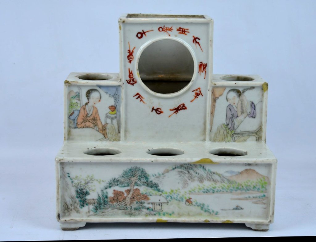 Rare Late Qing Porcelain Brush Pot & Watch Holder (1 of 10)