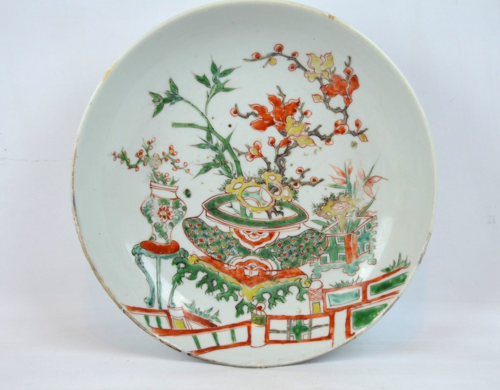16th/17th C Chinese Enameled Porcelain Bowl