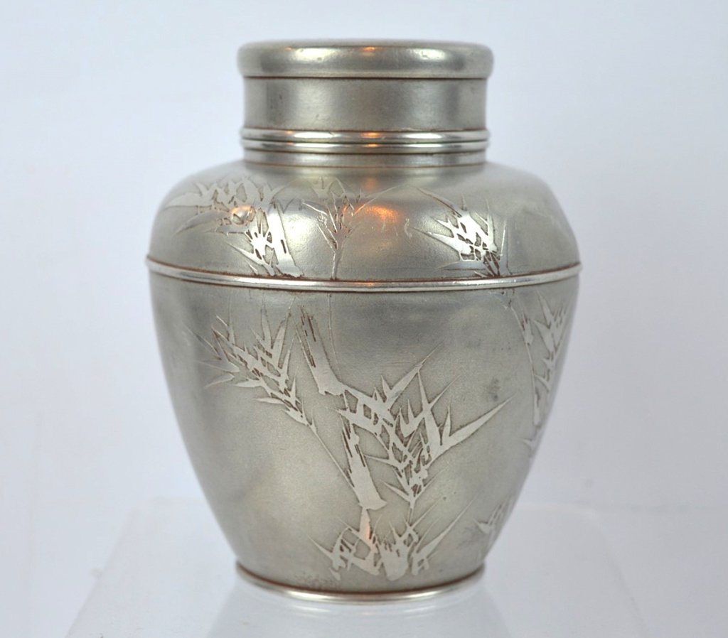 Fine Chinese Pewter Tea Caddy with 2 Covers (1 of 8)
