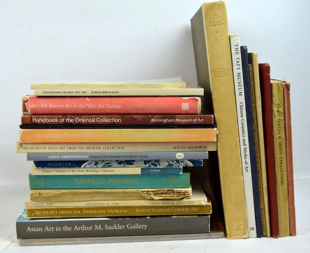 25 Books & Catalogues, Chinese Collections: 25 Books & Catalogues: Chinese Collections; The Avery Brundage Collection of Chinese Ceramics, De Young Museum California 1967; Grafton Galleries London Exhibition of British Antique Dealers Art Treas