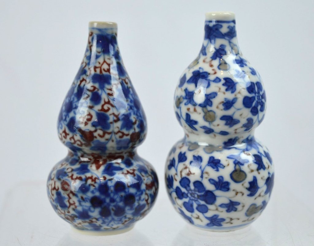 2 - 19th C Chinese Double Gourd Porcelain Snuffs (1 of 8)