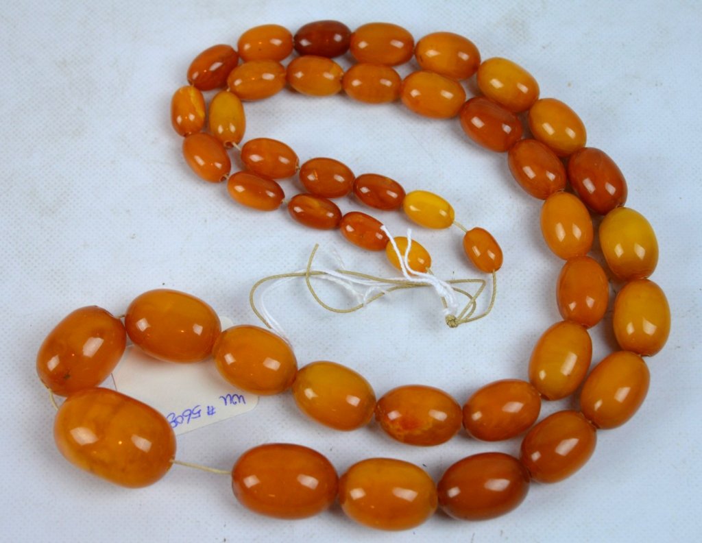 Antique Butterscotch Amber Beads, weight 91G. (1 of 4)