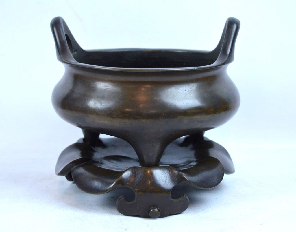 17th/18th C Chinese Bronze Censer & Bronze Base (1 of 10)