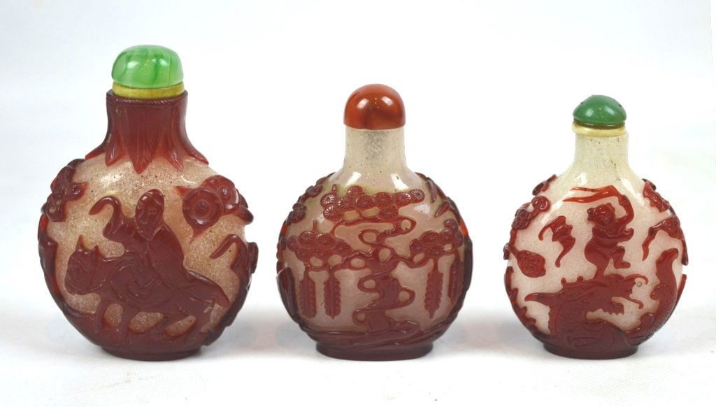 3 - Chinese Carved Red over Snowflake Glass Snuffs (1 of 9)