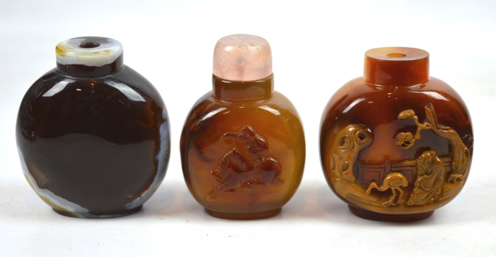 3 - Good Chinese Carved Agate Snuff Bottles (1 of 7)