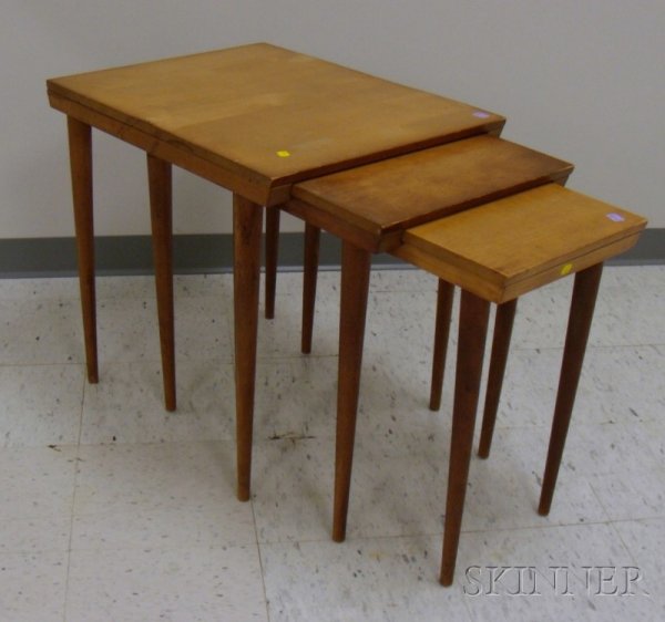Conant-Ball Modern Set of Three Nesting Maple Tabl: Conant-Ball Modern Set of Three Nesting Maple Tables, attributed to Russel Wright.