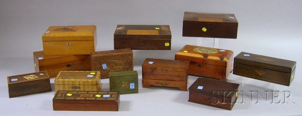 Thirteen Assorted Lidded Wooden Boxes, including : Thirteen Assorted Lidded Wooden Boxes, including a cigar humidor, jewelry, cribbage, veneered, etc.