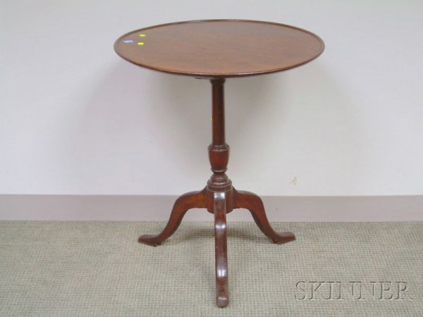 Federal Mahogany Tilting Dish-top Tea Table, ht. : Federal Mahogany Tilting Dish-top Tea Table, ht. 28 1/4, dia. 24 in.