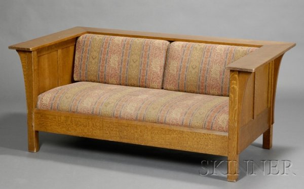 Arts & Crafts Prairie-style Settee Oak and upholste: Arts & Crafts Prairie-style Settee Oak and upholstery Late 20th century Wide even arms with corbel supports, panel sides, fitted with single upholstered cushion seat and two back cushions, ht. 29 1/4,