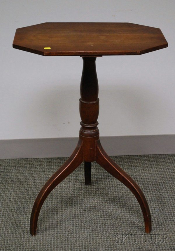Federal-style Octagonal Maple and Cherry Candles: Federal-style Octagonal Maple and Cherry Candlestand, 20th century.
