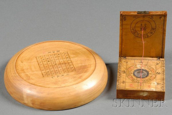 Chinese Fruitwood Geomancer's Dial and Pocket Sund: Chinese Fruitwood Geomancer's Dial and Pocket Sundial, the compass dial with needle at the center with concentric rings of Chinese characters in black and red ink, 5 1/2 in. dia., the folding pocket s