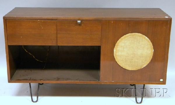 George Nelson Walnut Hi-fi Cabinet, for Herman Mil: George Nelson Walnut Hi-fi Cabinet, for Herman Miller, fitted with Magnavox components, ht. 32 1/2, lg. 56 1/4, wd. 18 1/2 in.