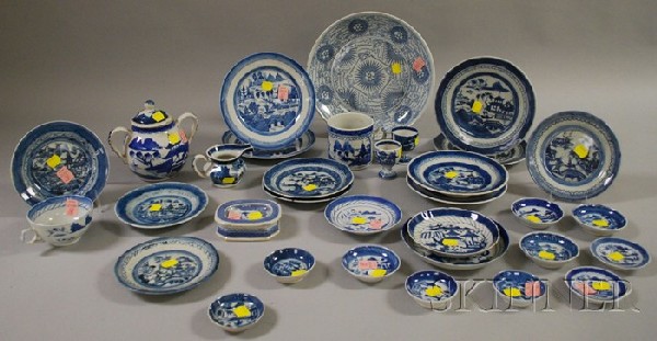 Approximately Thirty-one Pieces of Assorted Chine: Approximately Thirty-one Pieces of Assorted Chinese Export Porcelain Canton Tableware, including plates, salt, egg cups, a mug, butter pats, etc., (salt trencher with under rim chips, mug with handle 