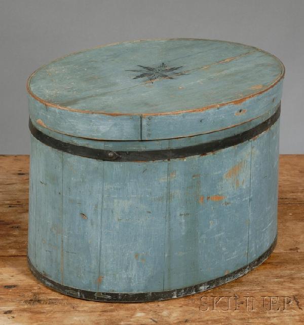 Blue-painted Oval Covered Box with Stenciled Star: Blue-painted Oval Covered Box with Stenciled Star on Lid, America, mid to late 19th century, stave and hoop constructed pine box, original blue paint, the cover centered with a black stenciled eight-p