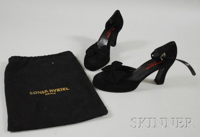 Pair of Sonia Rykiel Black Suede Mary Jane-style P: Pair of Sonia Rykiel Black Suede Mary Jane-style Pumps, with suede bow detail on the toes, size 38, in original duster.