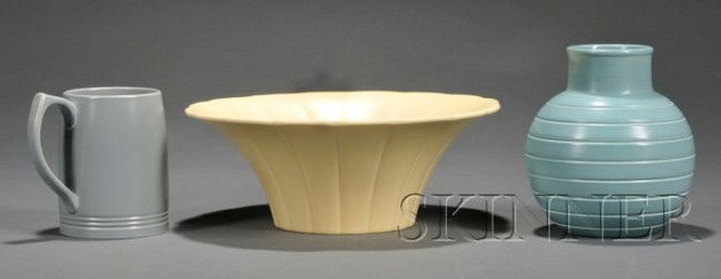 Three Wedgwood Keith Murray Design Slip Glazed Ite: Three Wedgwood Keith Murray Design Slip Glazed Items, England, c. 1935-40, a matte turquoise globular vase, shape 3801 with concentric rings, ht. 6 1/8 in.; a grey mug with engine-turned bands at foot