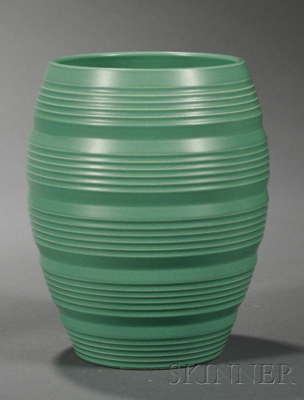 Wedgwood Keith Murray Design Matte Green Slip Glaz: Wedgwood Keith Murray Design Matte Green Slip Glazed Vase, England, c. 1935, shape 3868 with concentric engine turned banding, printed mark, ht. 6 1/2 in.