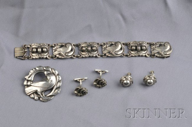 Group of Silver Jewelry Items, Georg Jensen, a dove: Group of Silver Jewelry Items, Georg Jensen, a dove bracelet, no. 14, lg. 7 1/4 in., and brooch, no. 123, lg. 1 3/4 in., together with earclips, no. 74, lg. 5/8 in., and cufflinks no. 155, lg. 3/4 in.
