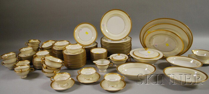 Approximately 116-piece Theodore Haviland Limoges: Approximately 116-piece Theodore Haviland Limoges Gilt Porcelain Dinner Service.