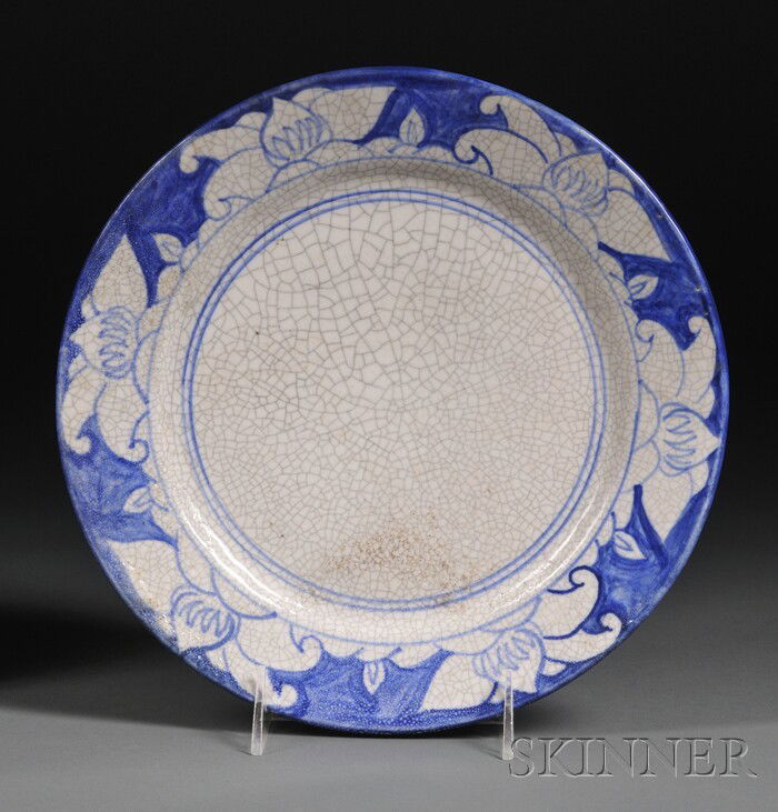 Dedham Pottery Magnolia Decorated Dinner Plate Glaz: Dedham Pottery Magnolia Decorated Dinner Plate Glazed earthenware Blue and white decoration with crackle glaze, with blue Dedham Registered and Tercentenary marks, dia. 10 in.