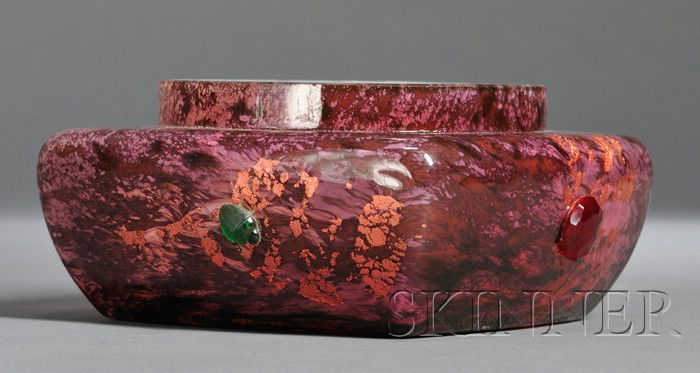 Daum Nancy Bowl with Applied Insects and Jewels Ar: Daum Nancy Bowl with Applied Insects and Jewels Art glass Nancy, France, 20th century Circular mouth on tapered square body with trapped metal foil within purple glass with applied nuggets and insects