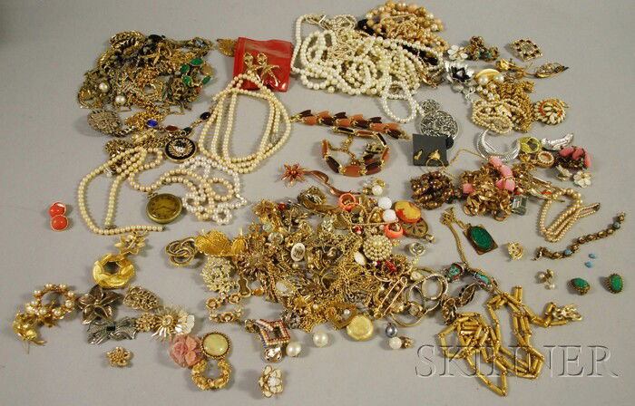 Large Group of Costume Jewelry, including earrings: Large Group of Costume Jewelry, including earrings, bracelets, faux pearl necklaces, and brooches, makers include Marvella, Sarah Coventry, Hobe, Coro, and others.