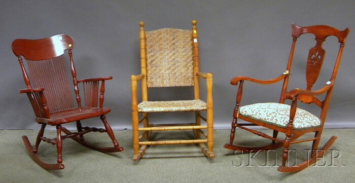 Group of Assorted Furniture, including a quilt rac: Group of Assorted Furniture, including a quilt rack, two armrockers, a bentwood side chair, Queen Anne-style stool, a drum table, walnut veneer blanket box, Federal-style carved maple tall post bed, a