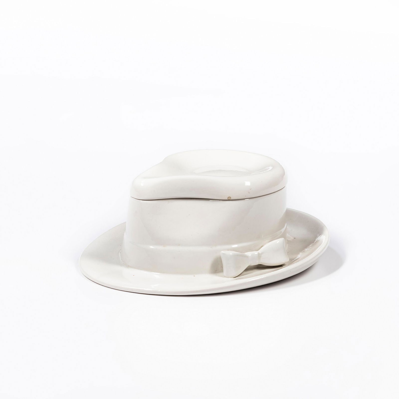 Mancer Pottery for Raymor Fedora-form Sauce Tureen, Italy, c. 1960, ink stamp marks "Mancer Made in: Mancer Pottery for Raymor Fedora-form Sauce Tureen, Italy, c. 1960, ink stamp marks "Mancer Made in Italy" and "Raymor #2161," ht. 3 3/4 in. Italy, c. 1960, ink stamp marks "Mancer Made in Italy" and