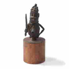 A Benin bronze figure (1 of 1)